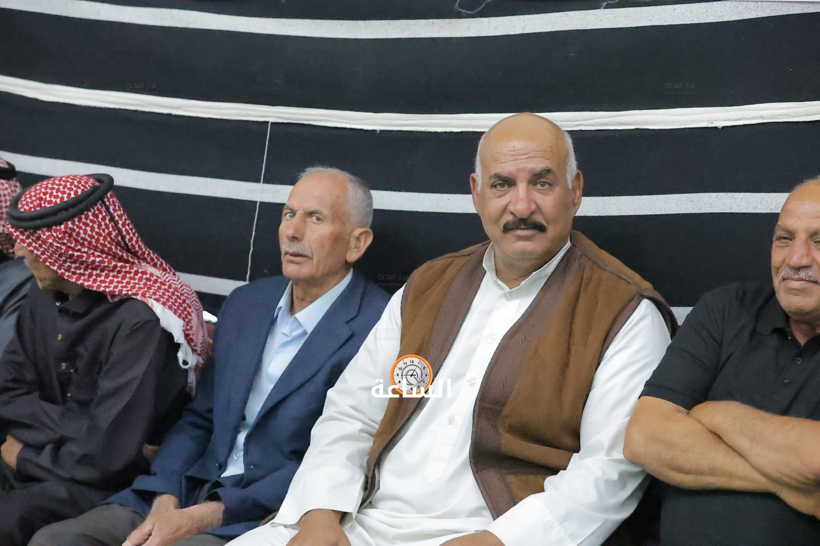 Madar Al-Saa Images 0.3055146503899605