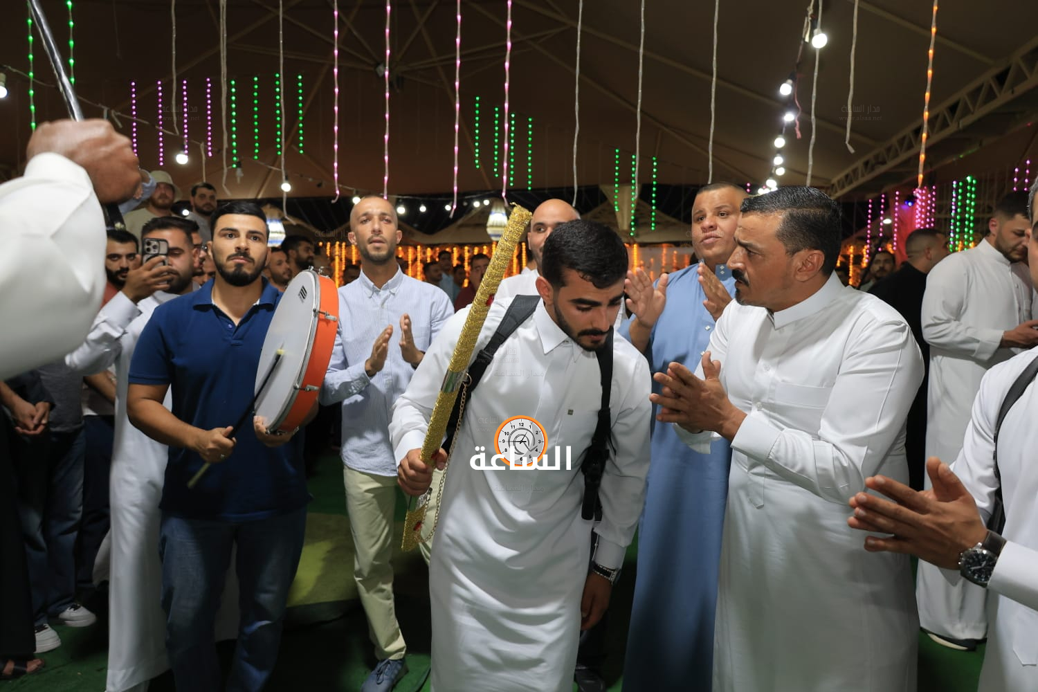 Madar Al-Saa Images 0.503305018931769