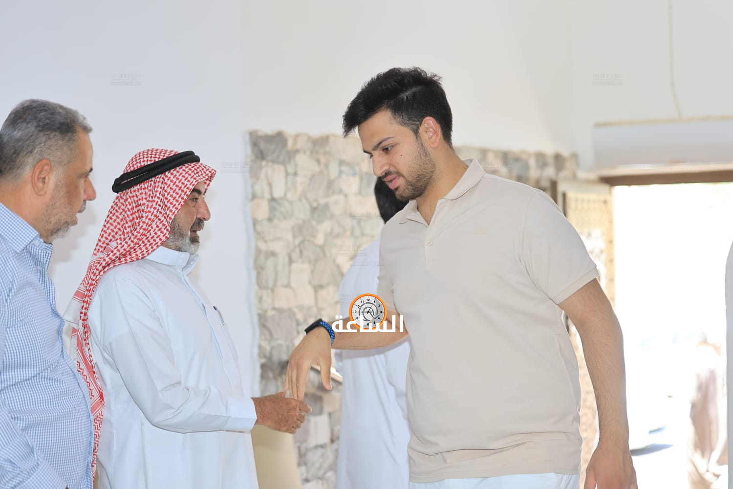 Madar Al-Saa Images 0.23327384924113836
