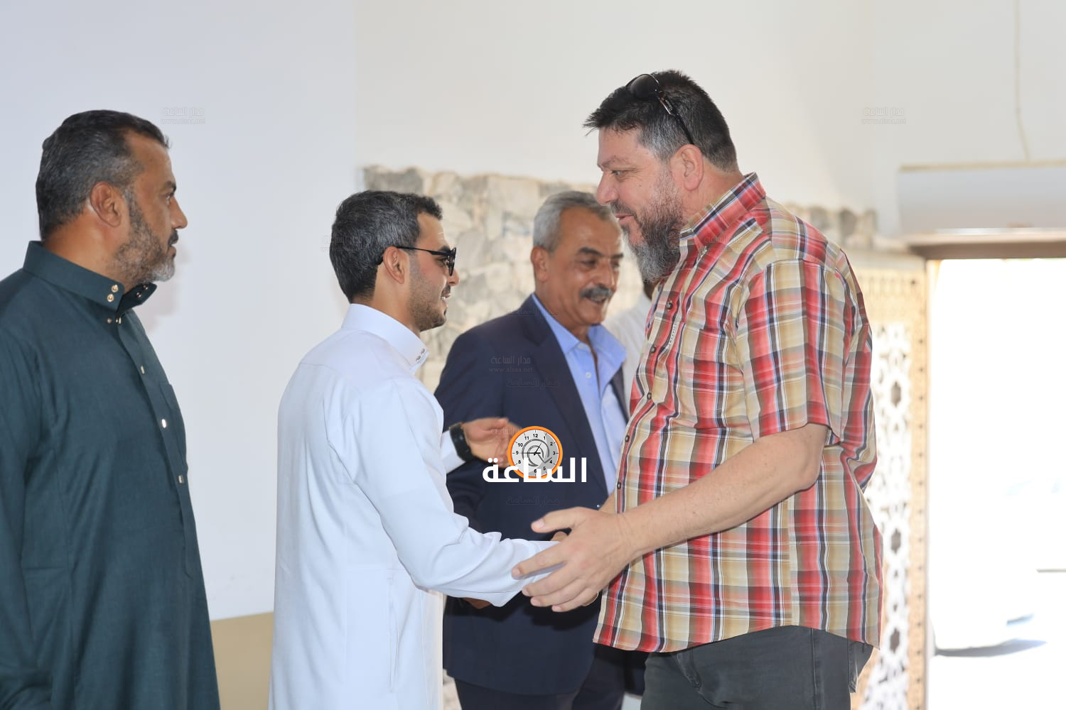 Madar Al-Saa Images 0.10665629238173557