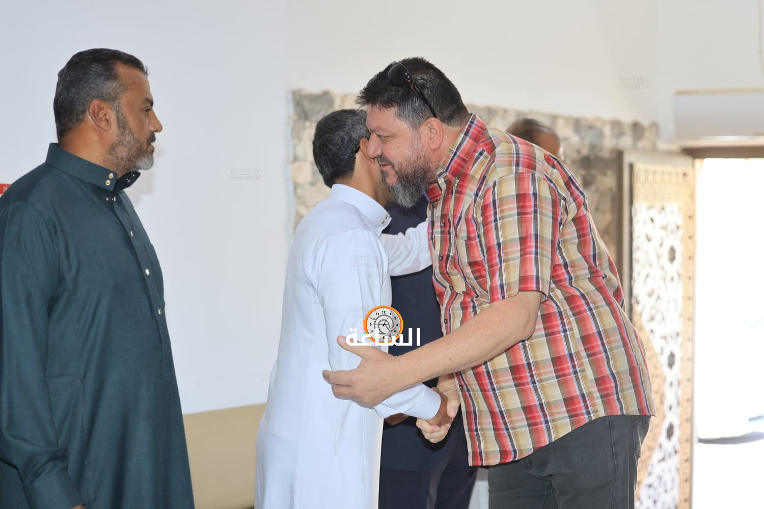 Madar Al-Saa Images 0.7606947007682937