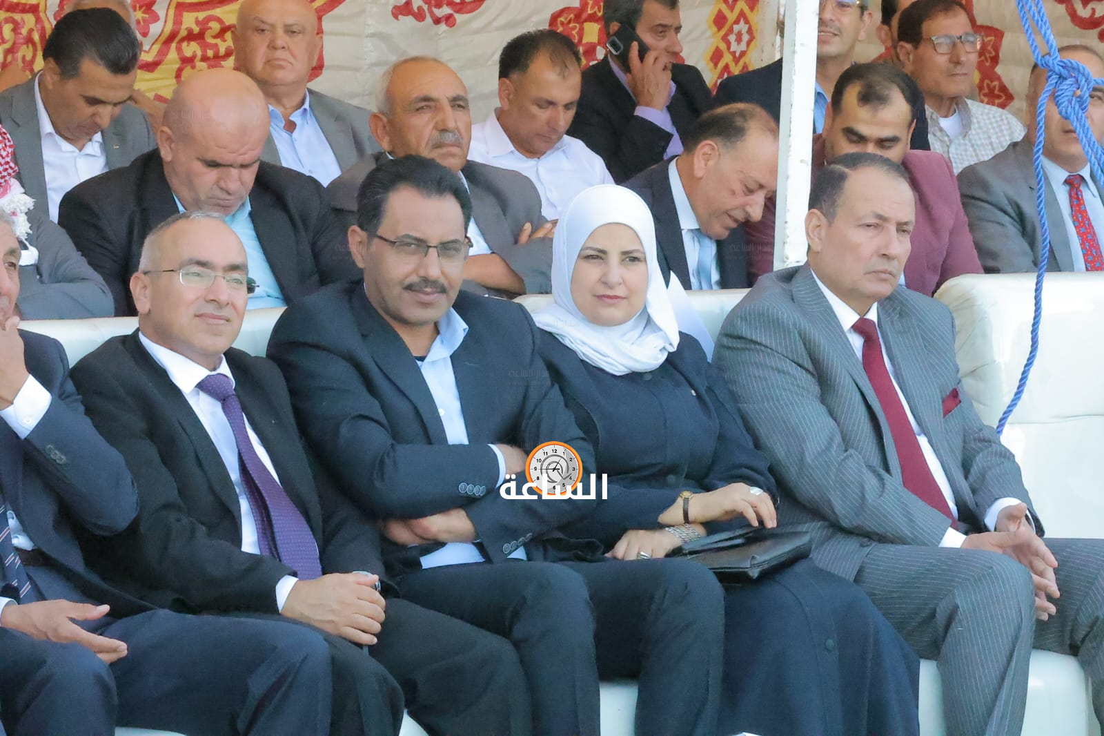 Madar Al-Saa Images 0.4155551199219901