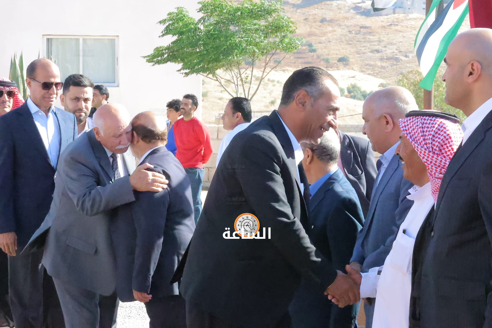 Madar Al-Saa Images 0.8447258202522236