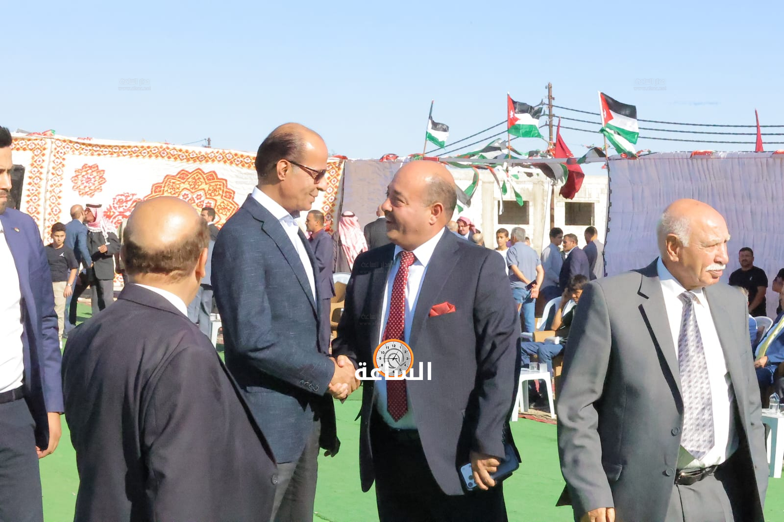 Madar Al-Saa Images 0.740343668268203