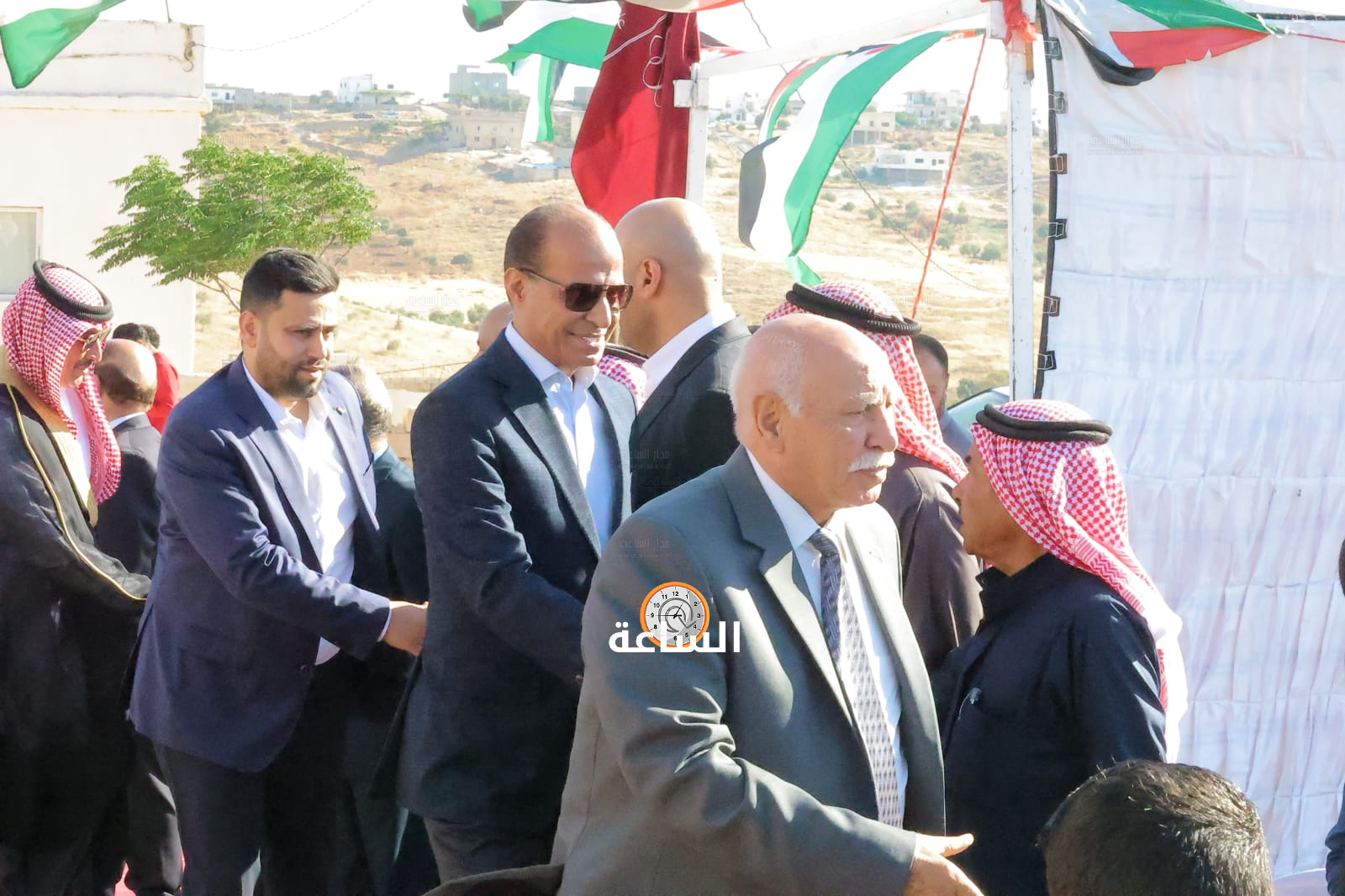 Madar Al-Saa Images 0.8862306836791753