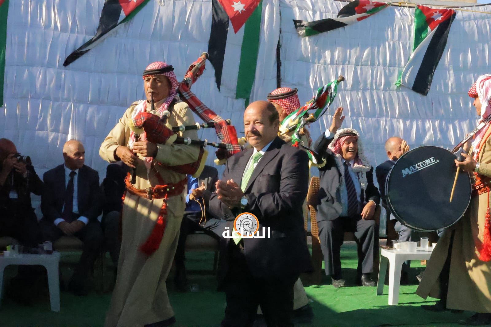 Madar Al-Saa Images 0.3308713822722349