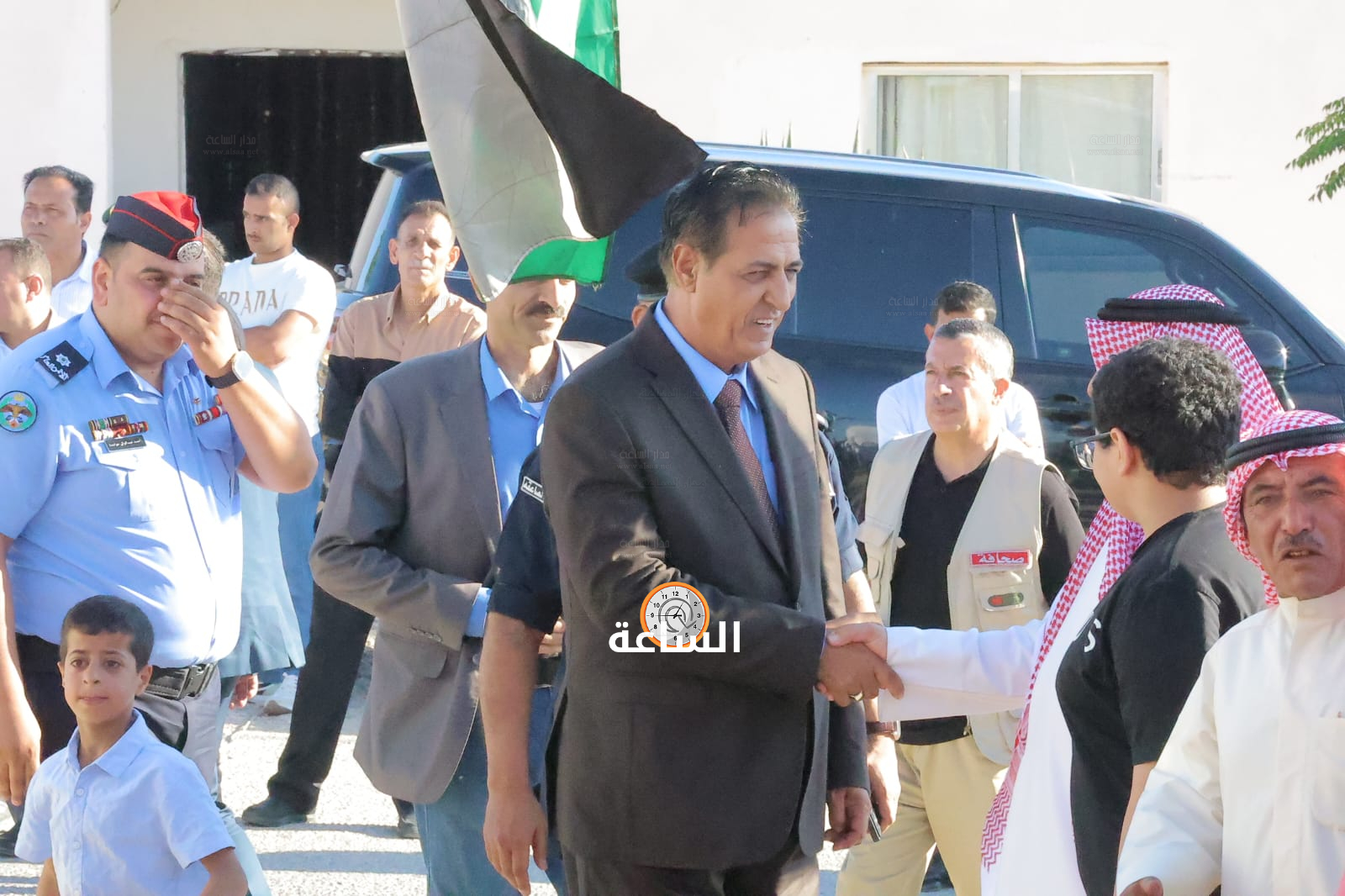 Madar Al-Saa Images 0.14997755618750896