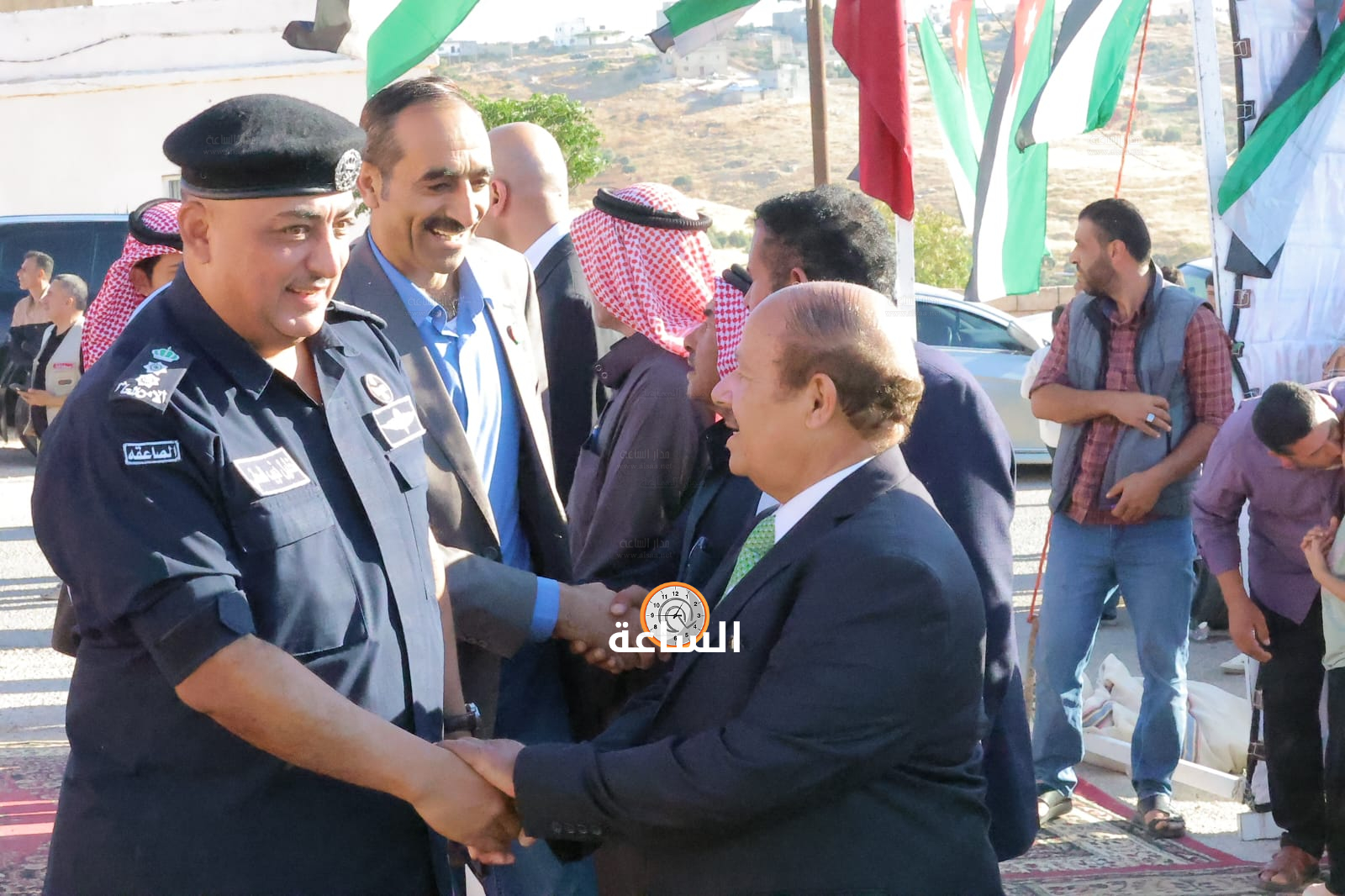 Madar Al-Saa Images 0.8499866042610921