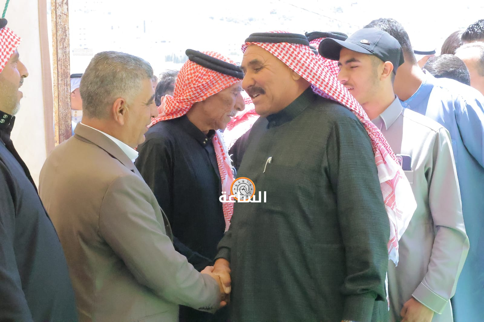 Madar Al-Saa Images 0.11192476438641707