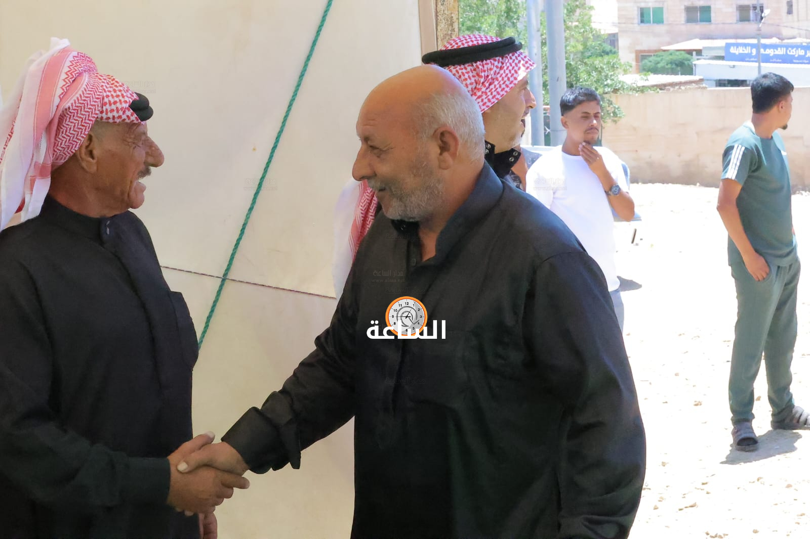 Madar Al-Saa Images 0.43179646645910086