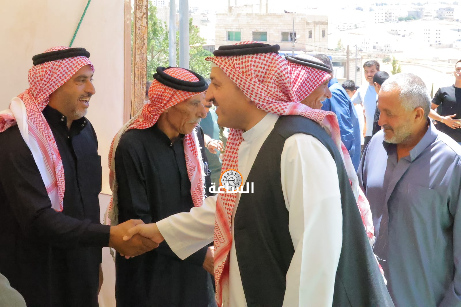Madar Al-Saa Images 0.8839596077713182