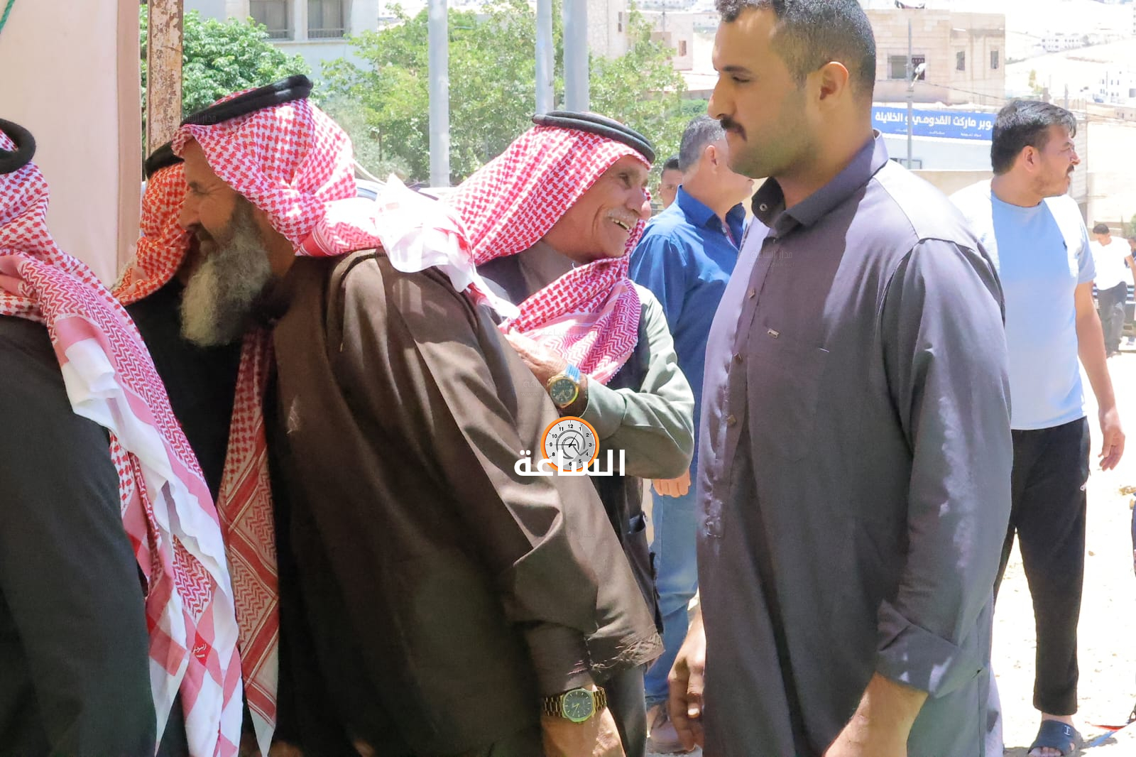 Madar Al-Saa Images 0.15173087014817
