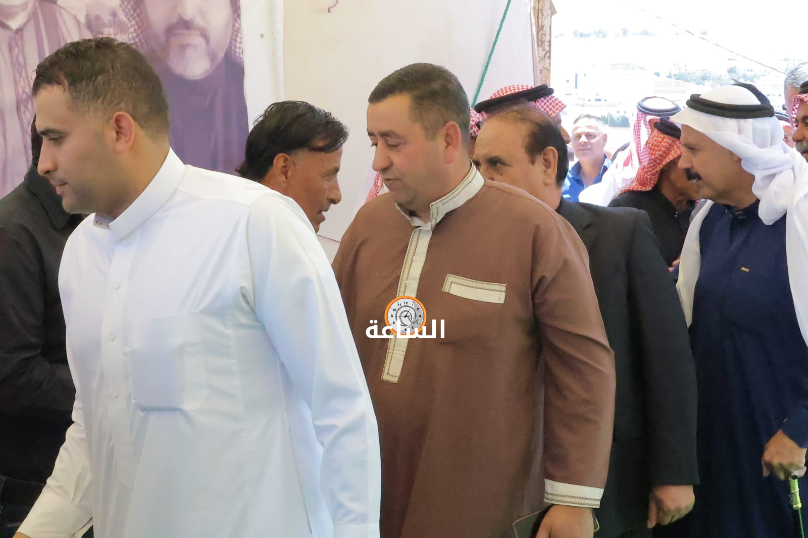 Madar Al-Saa Images 0.48829296914065246