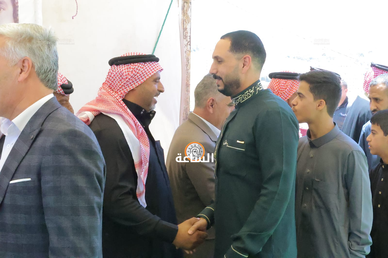 Madar Al-Saa Images 0.9144062359236816