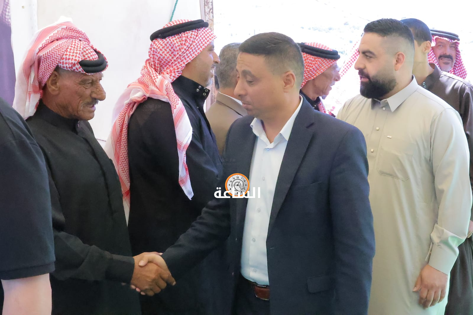 Madar Al-Saa Images 0.4992188493950632
