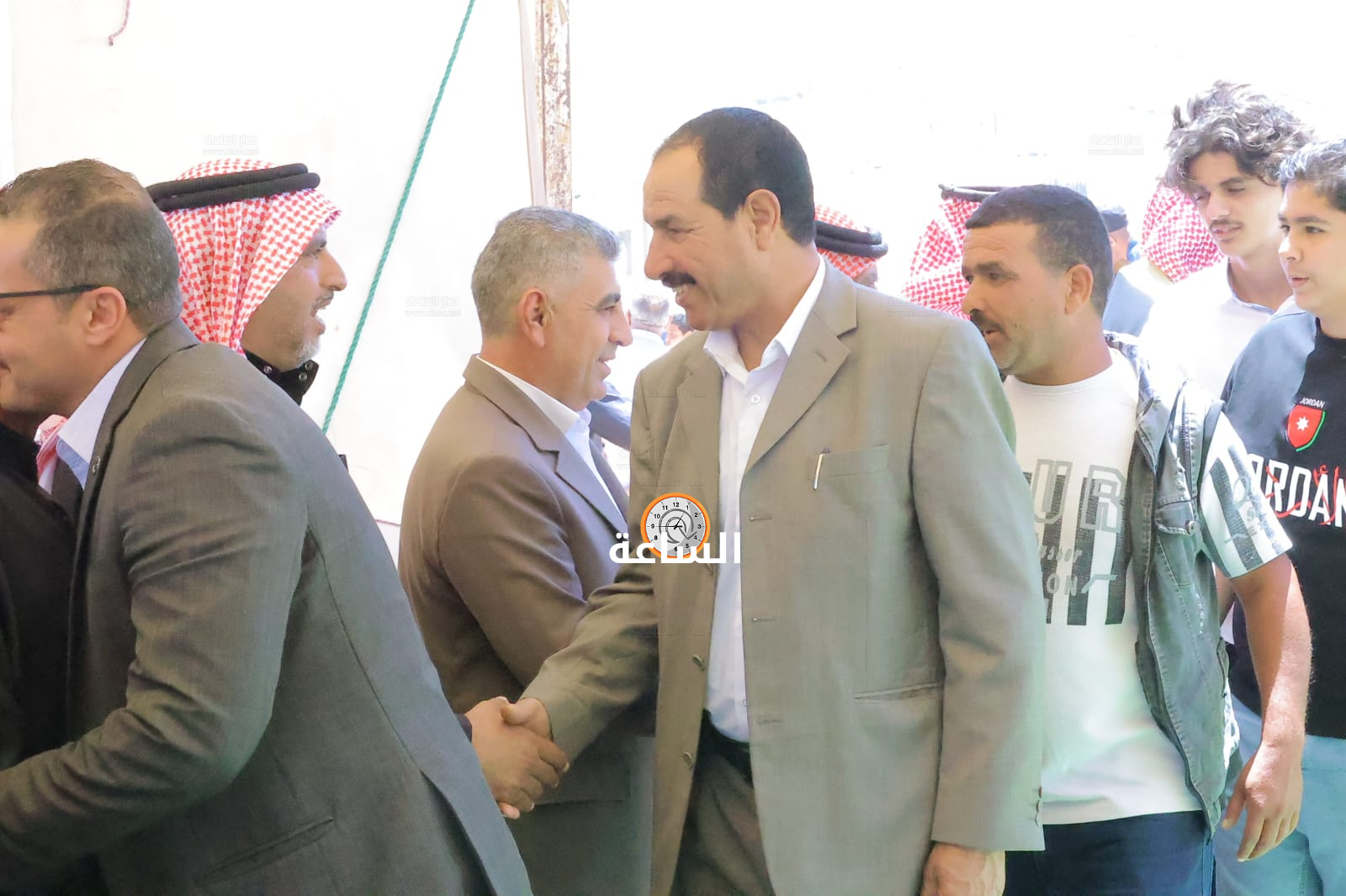 Madar Al-Saa Images 0.7377772516389476