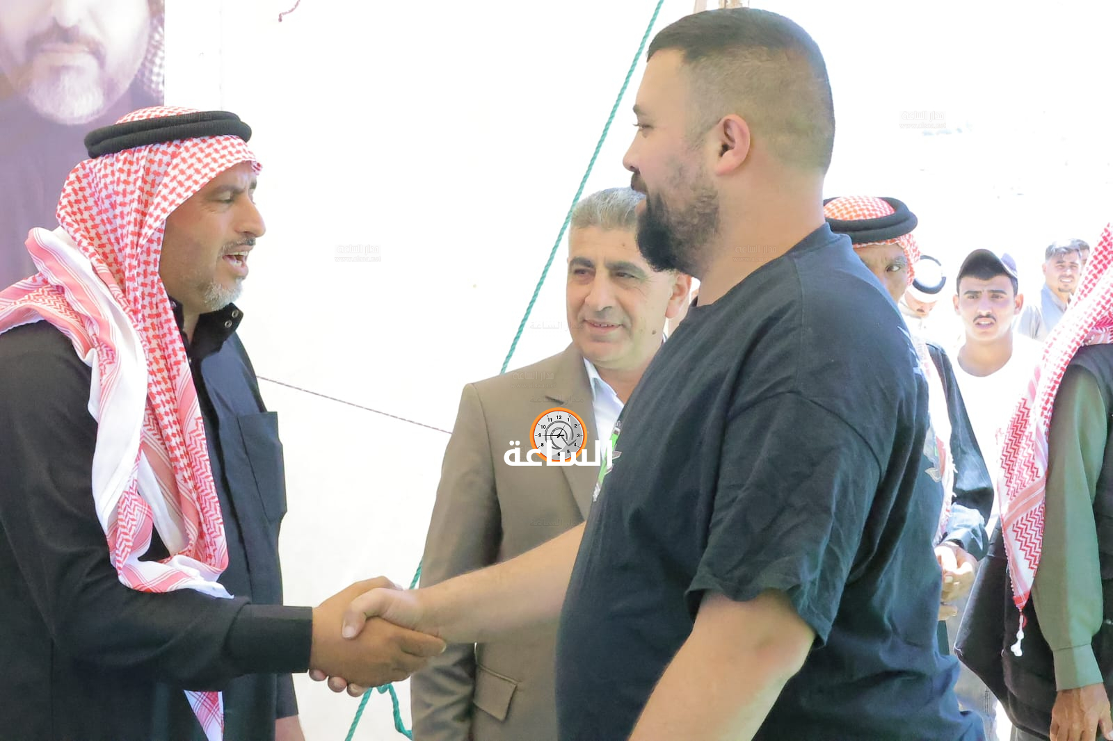 Madar Al-Saa Images 0.32163223643044414