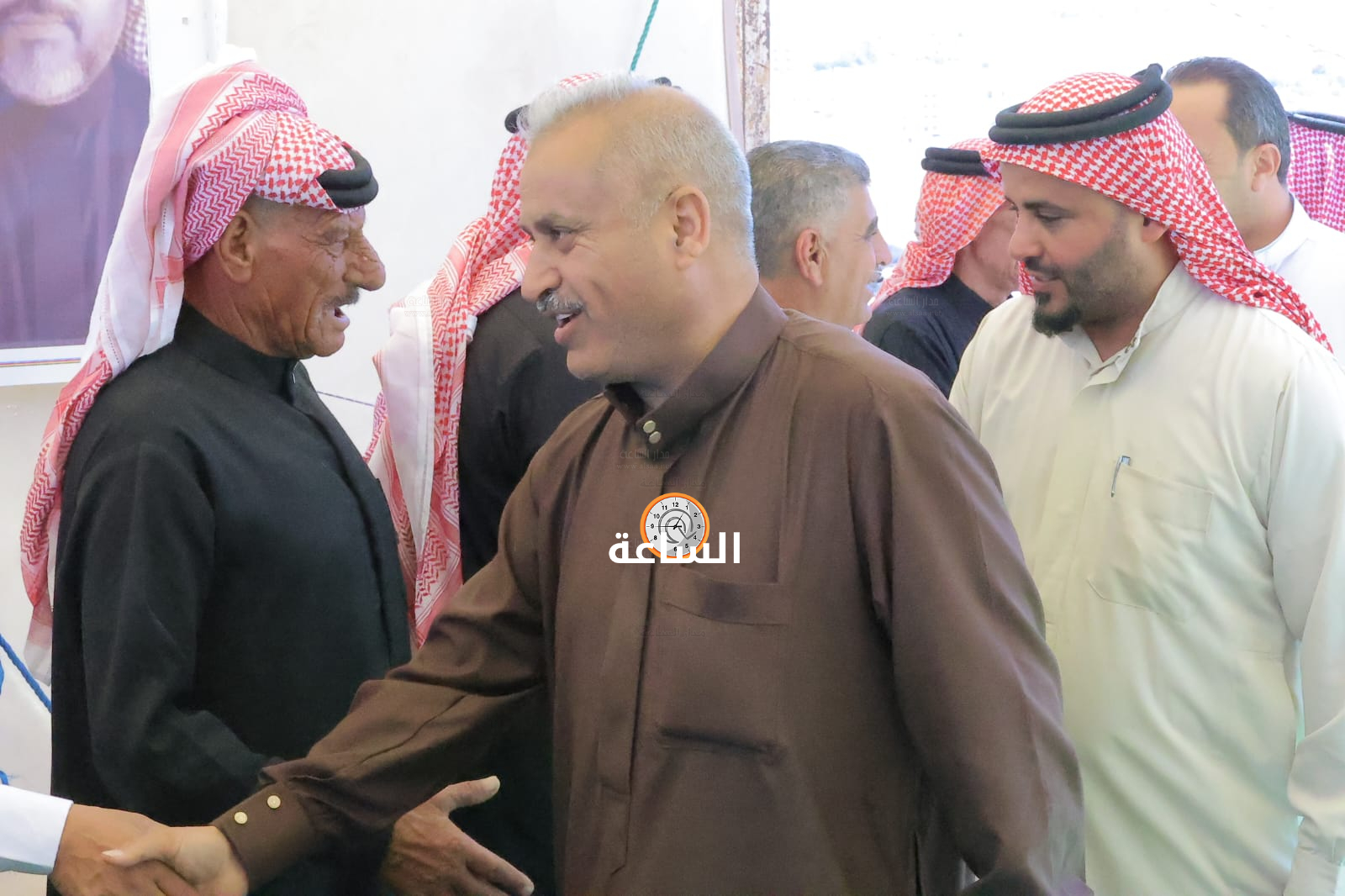 Madar Al-Saa Images 0.9712874268755974