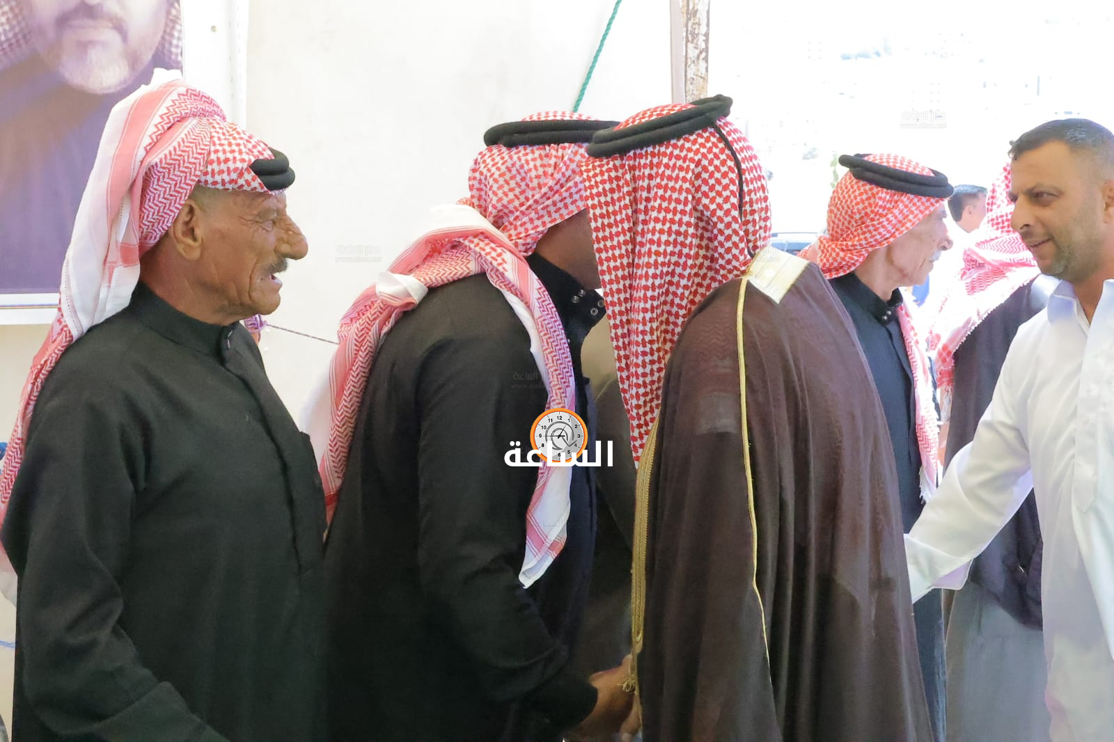 Madar Al-Saa Images 0.07189654082987296