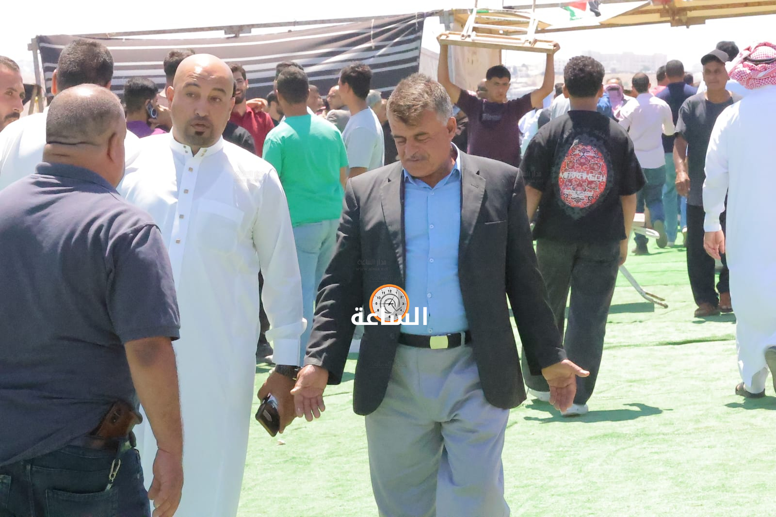 Madar Al-Saa Images 0.7493889517619414