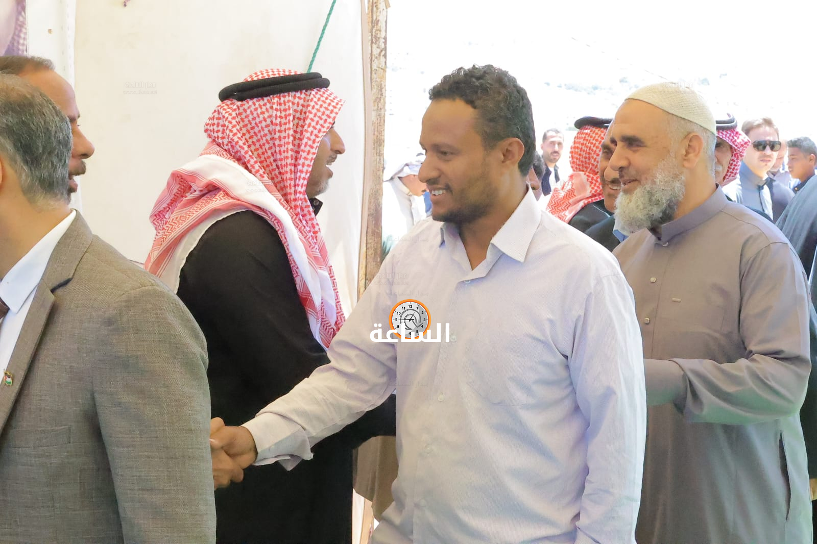 Madar Al-Saa Images 0.5878224152426348