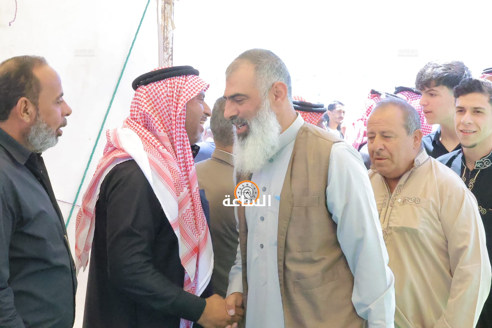Madar Al-Saa Images 0.7198395526889261