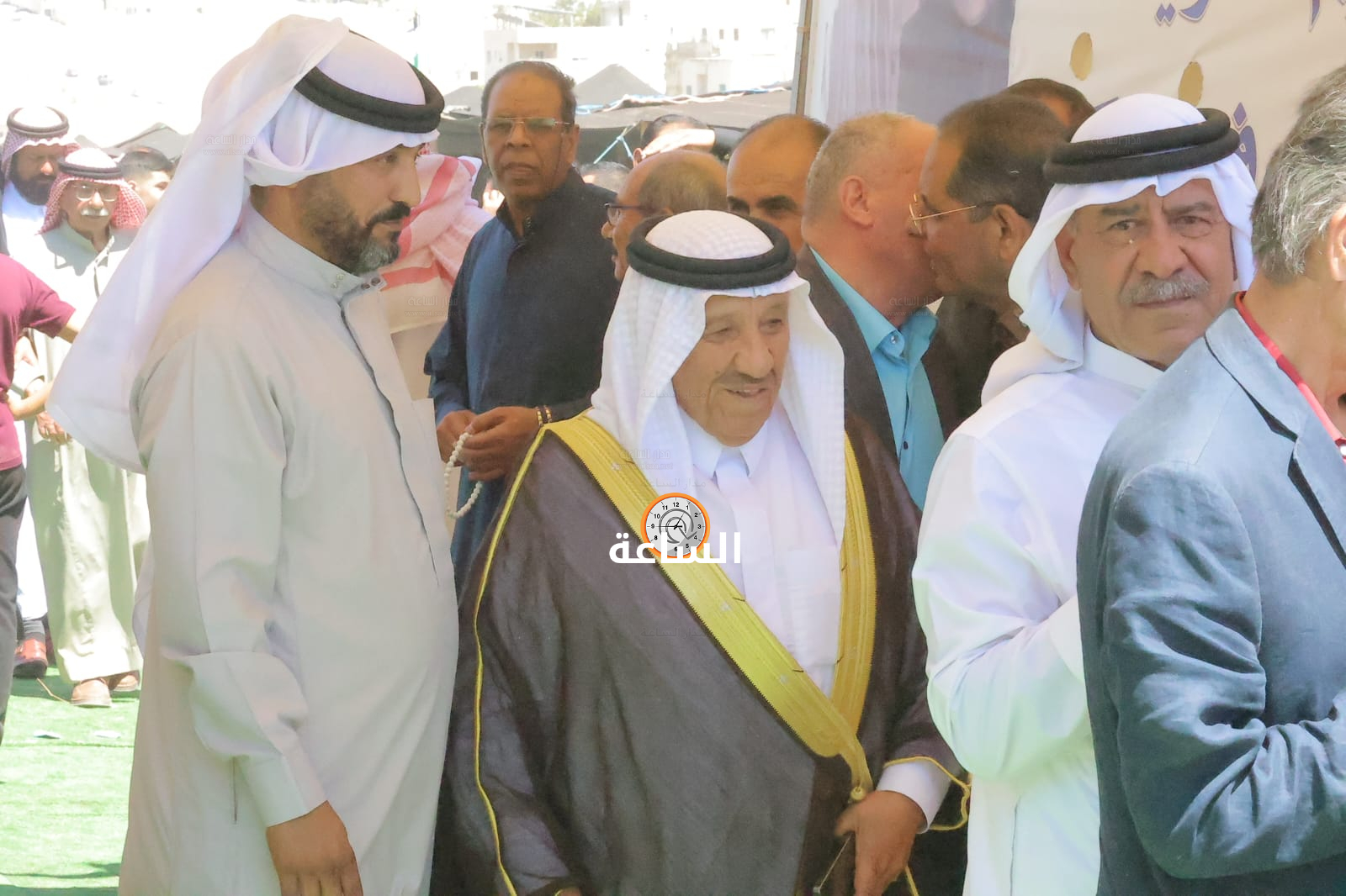 Madar Al-Saa Images 0.2925637901563837