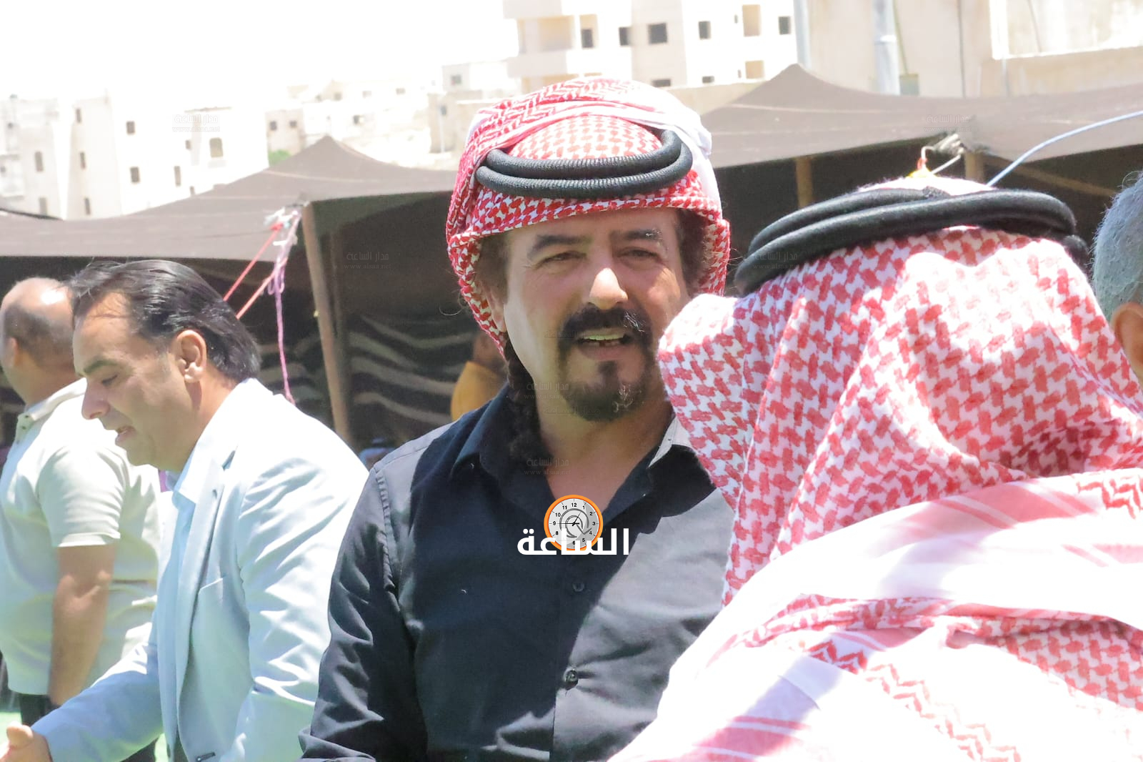 Madar Al-Saa Images 0.9796063916659603