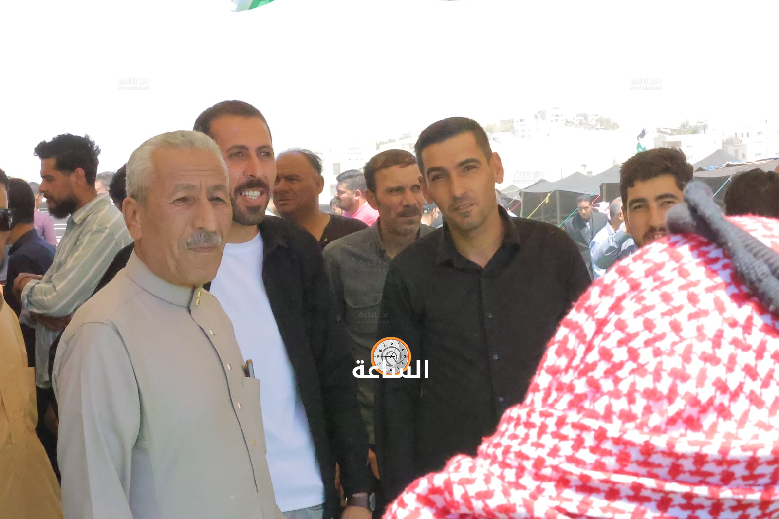Madar Al-Saa Images 0.9936121090437721