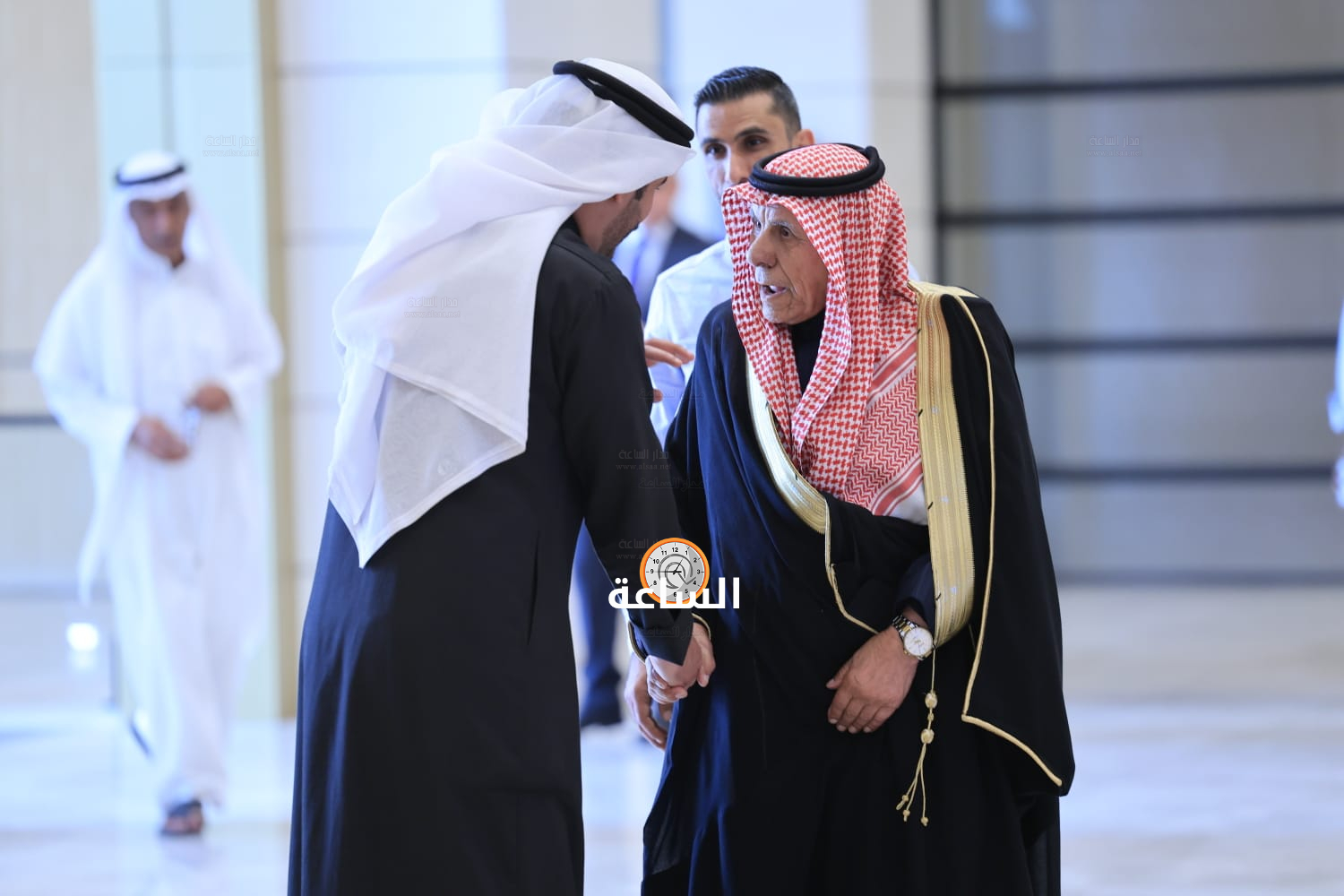 Madar Al-Saa Images 0.7100385857896289