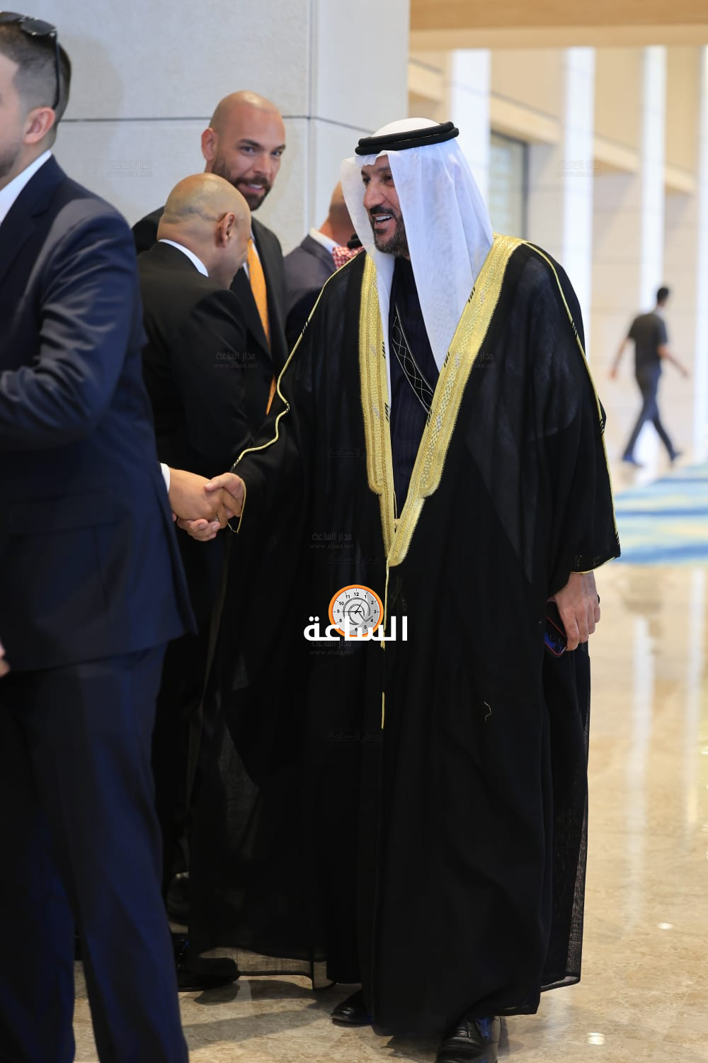 Madar Al-Saa Images 0.008157694350665934