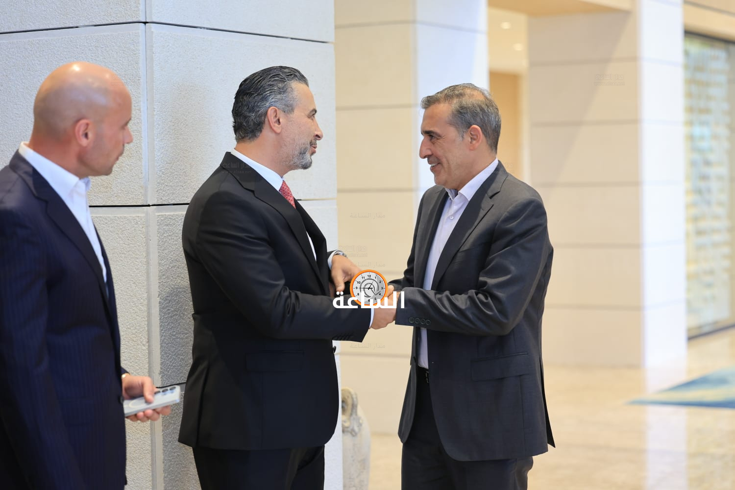 Madar Al-Saa Images 0.22445367407385575