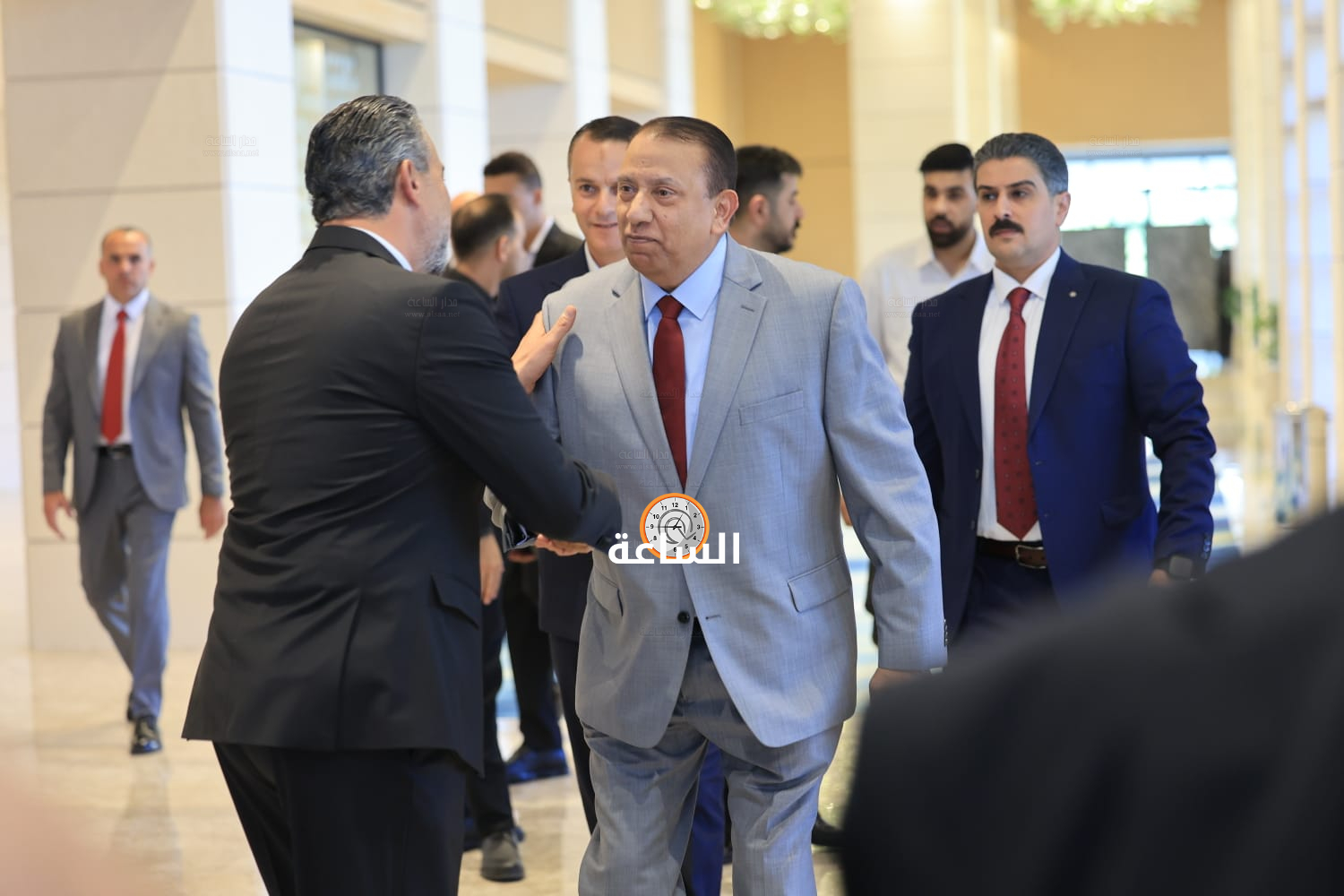 Madar Al-Saa Images 0.3208670434066052