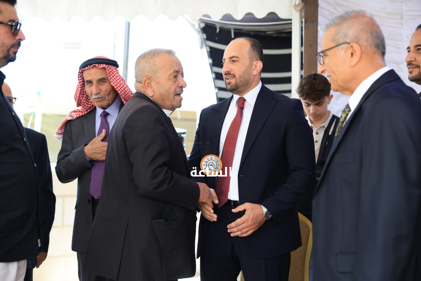 Madar Al-Saa Images 0.4056383740681234