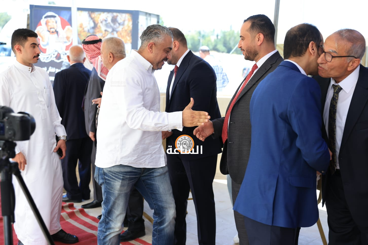 Madar Al-Saa Images 0.6739693379907599