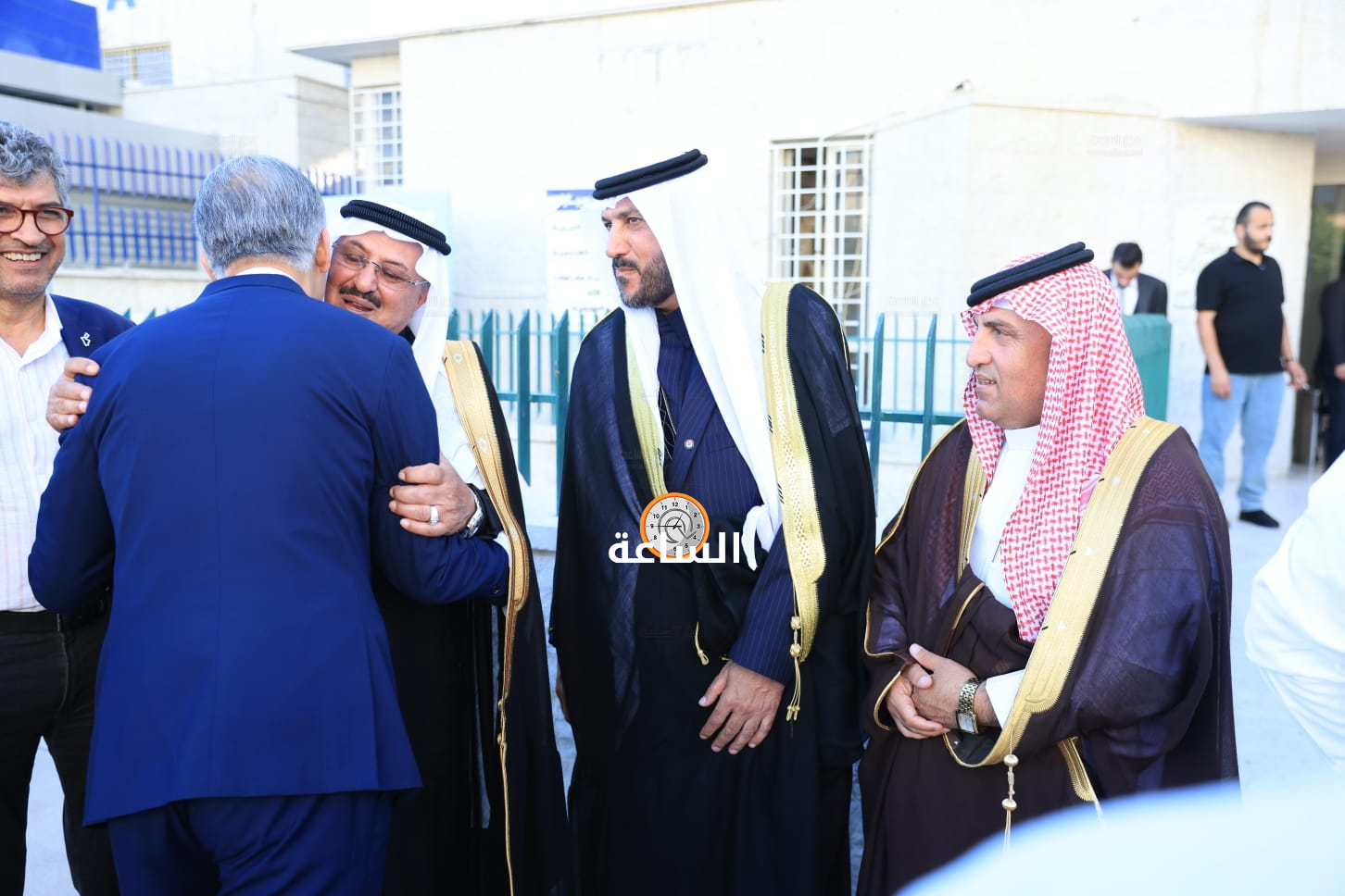 Madar Al-Saa Images 0.5484064799821432