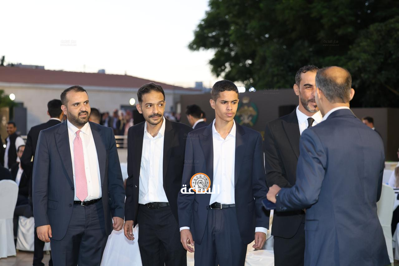 Madar Al-Saa Images 0.833141679752658