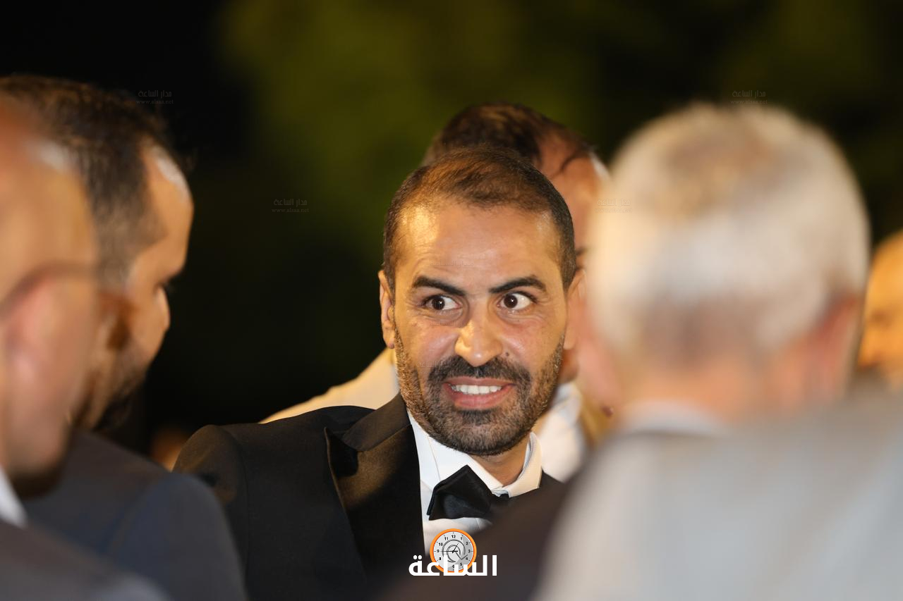 Madar Al-Saa Images 0.6277627655496728