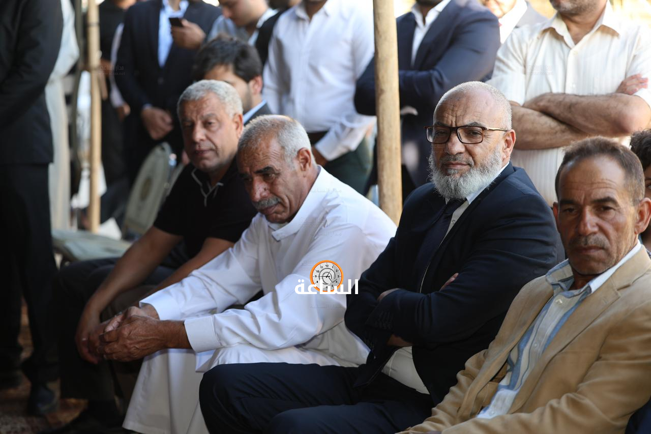 Madar Al-Saa Images 0.371483678229489