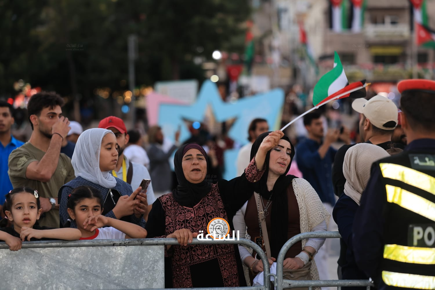 Madar Al-Saa Images 0.37292629639752184