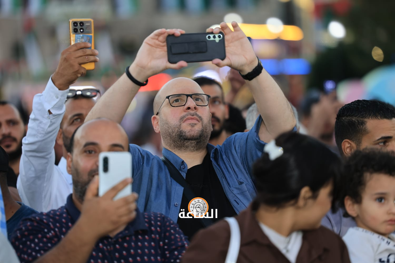 Madar Al-Saa Images 0.8184000824546027