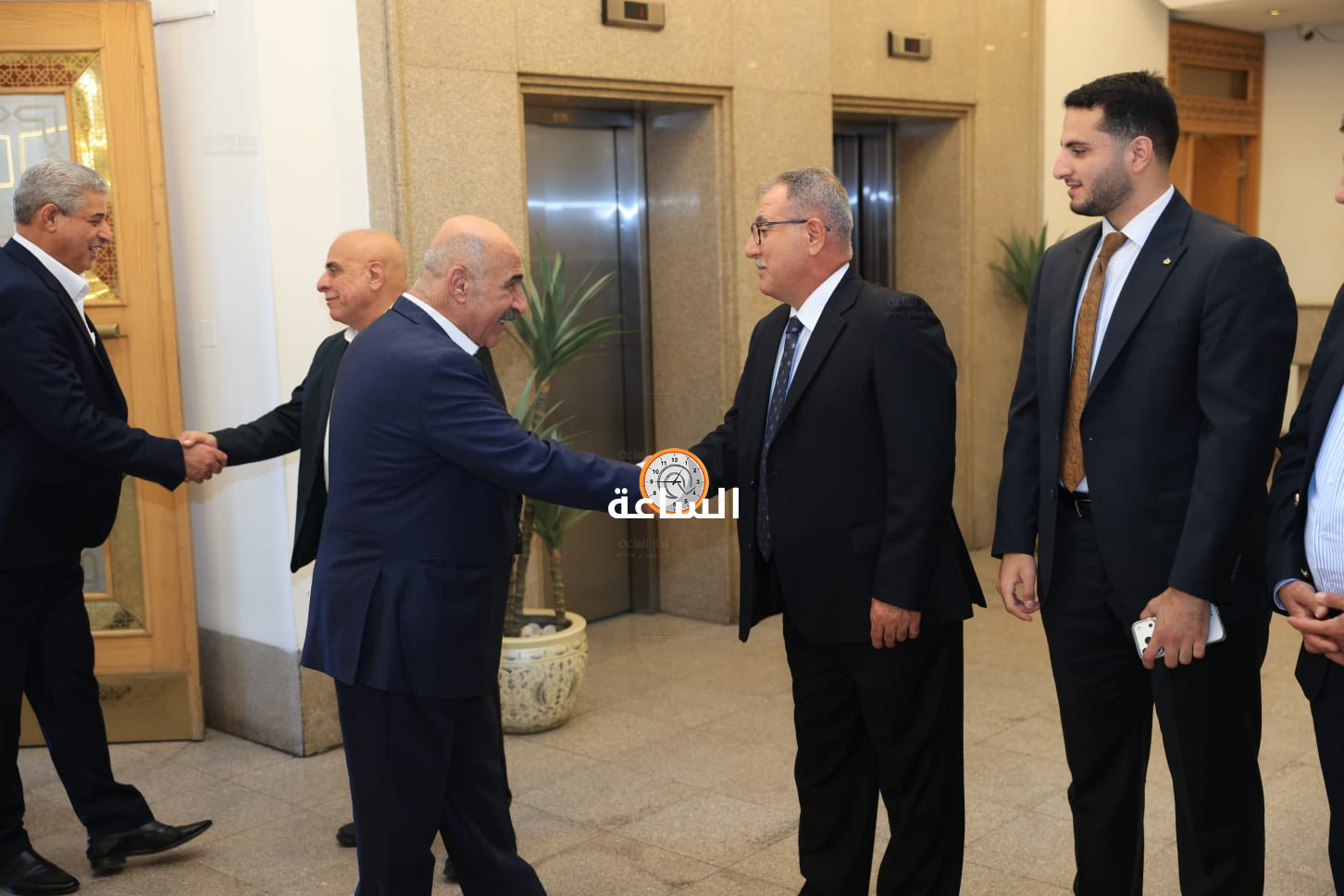 Madar Al-Saa Images 0.7330341258865138
