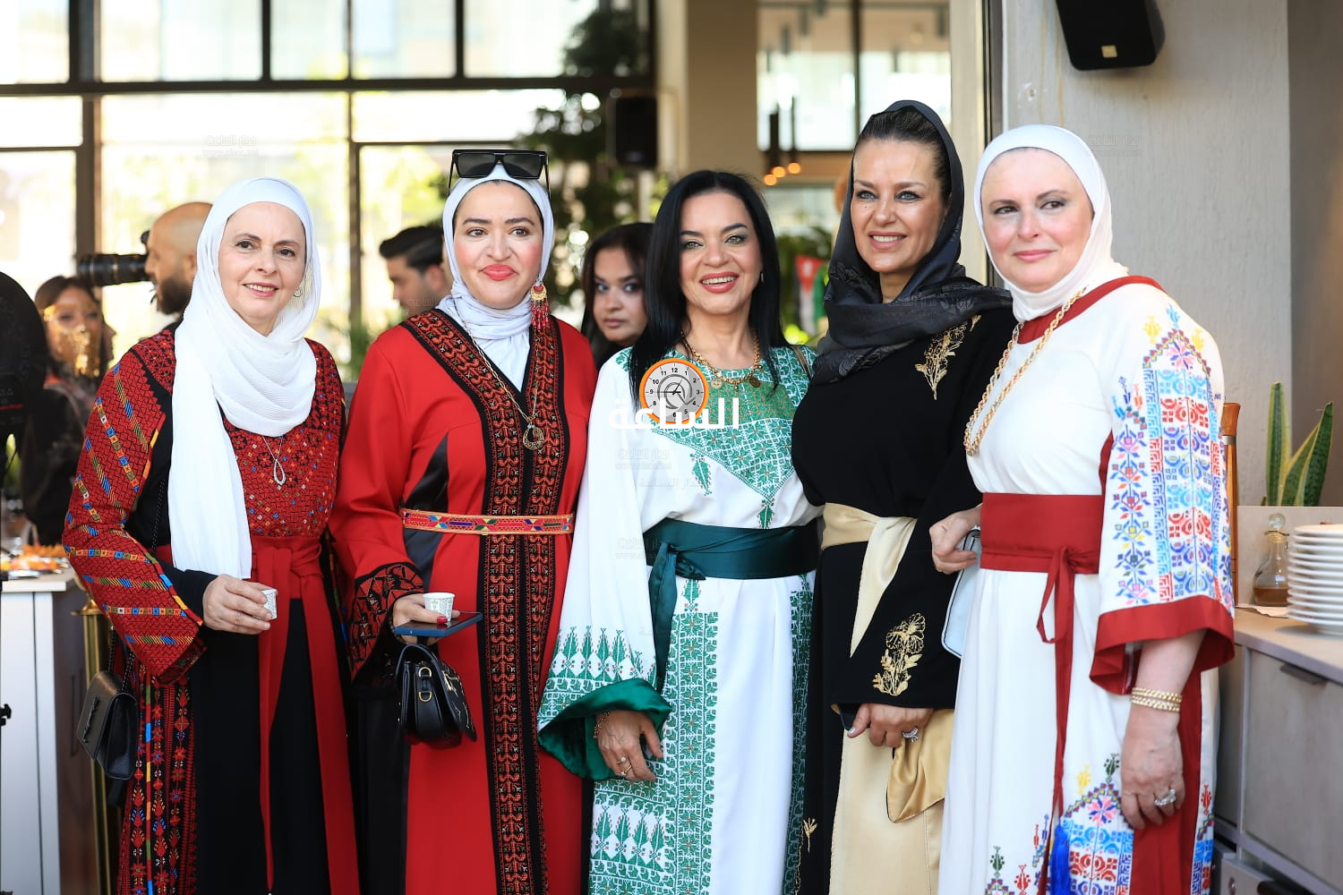 Madar Al-Saa Images 0.21761354346346362