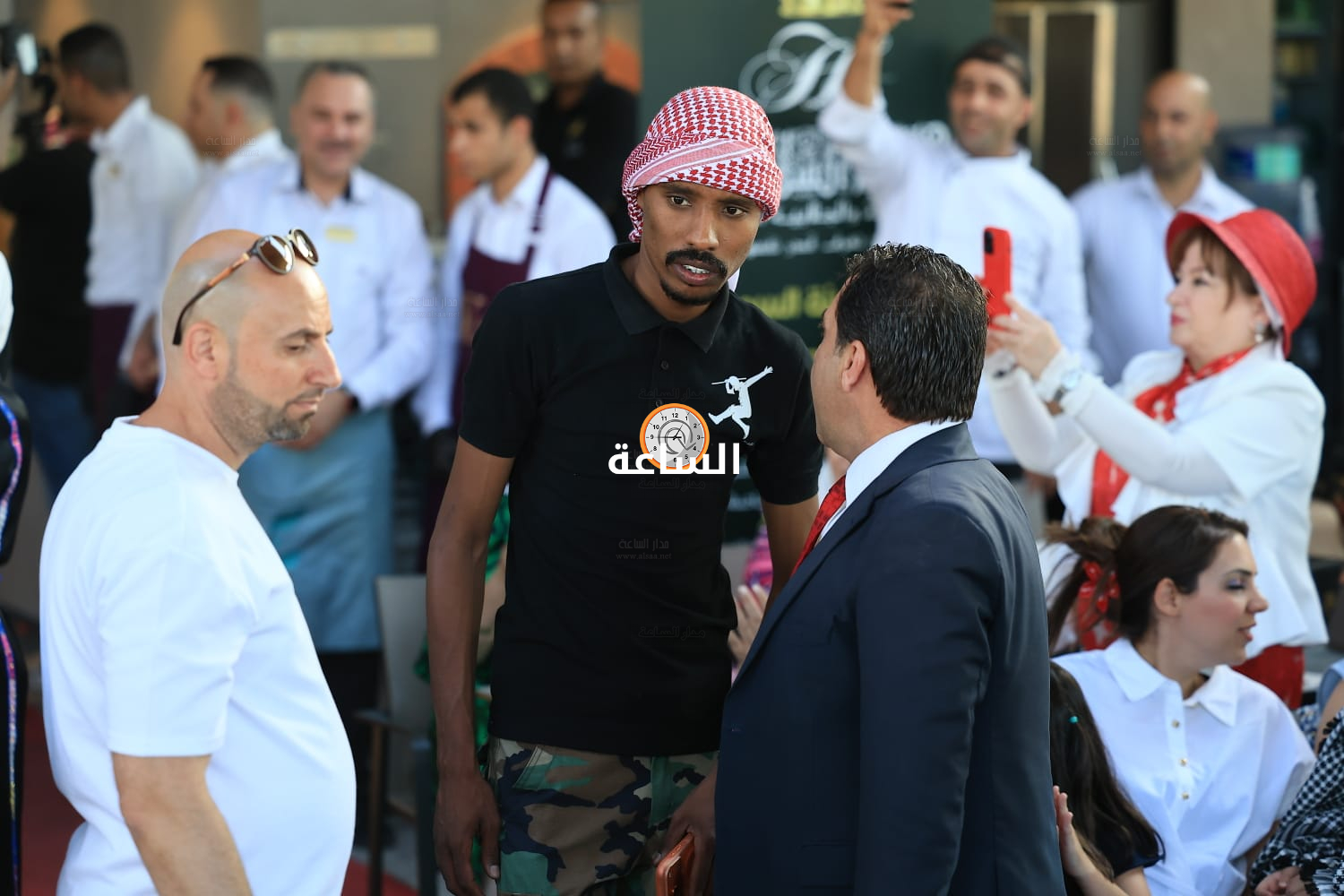 Madar Al-Saa Images 0.7420902461178549
