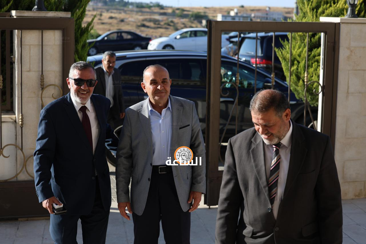 Madar Al-Saa Images 0.44161671081642206
