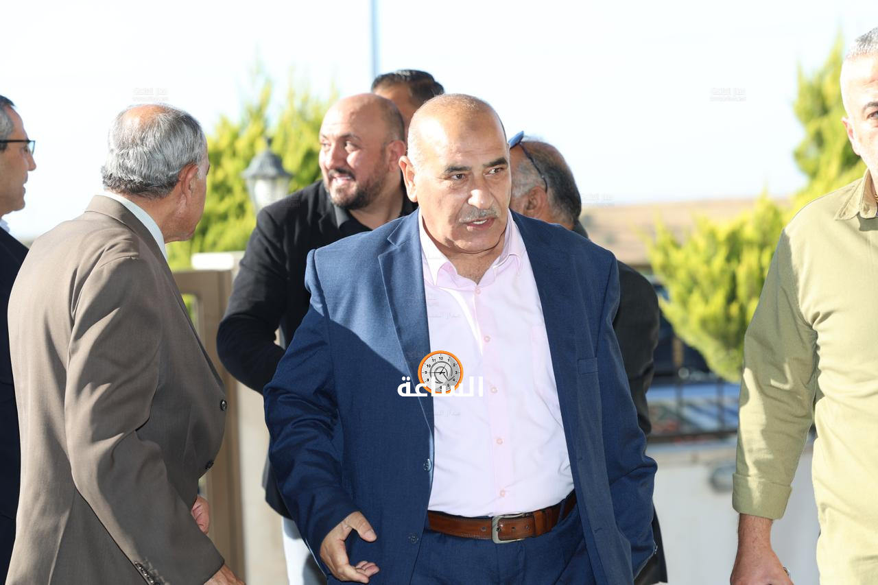 Madar Al-Saa Images 0.7658634871129985
