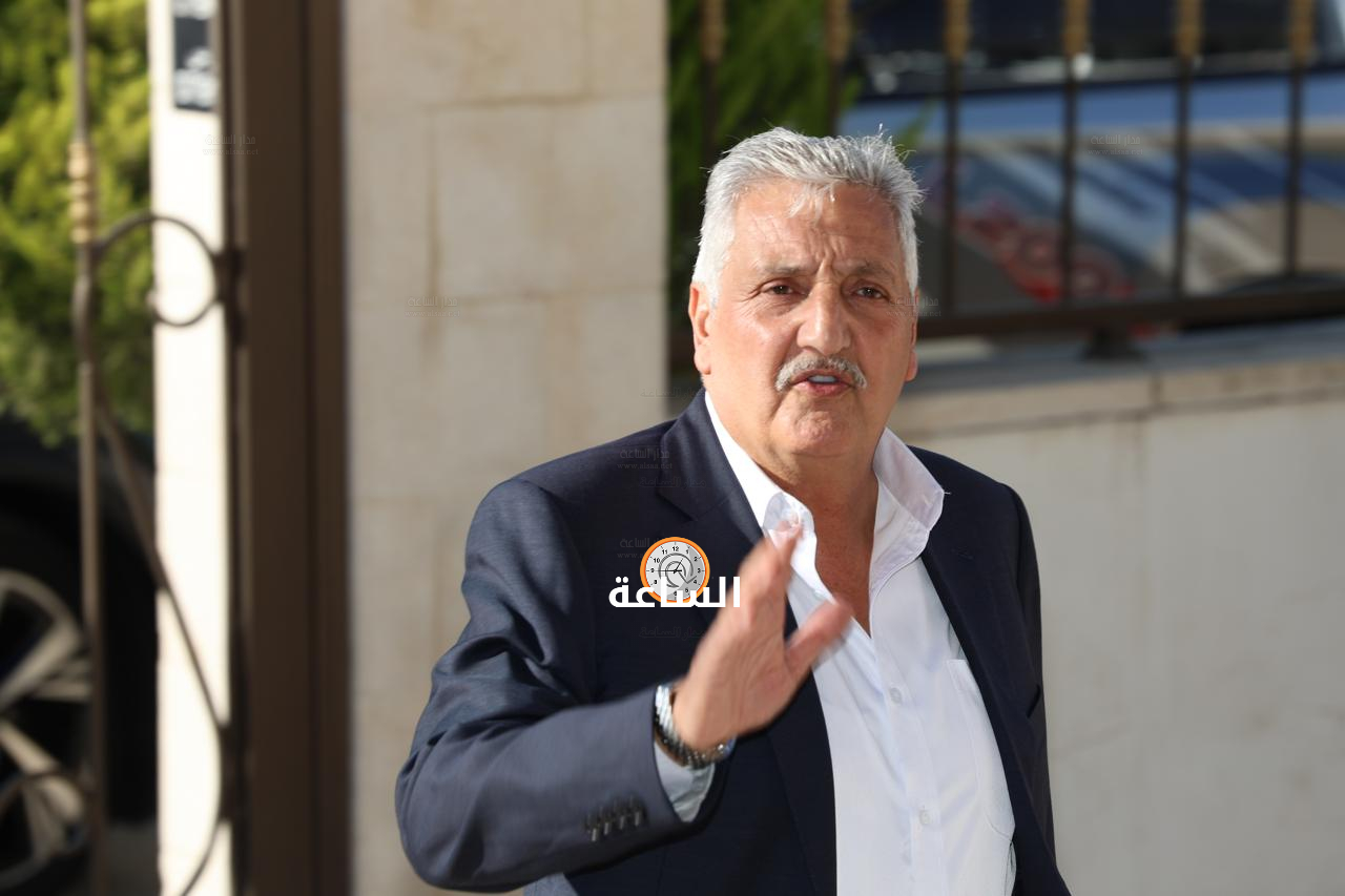 Madar Al-Saa Images 0.16095903257163646