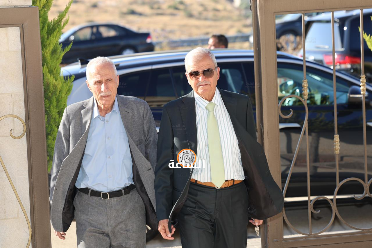 Madar Al-Saa Images 0.374774885989521
