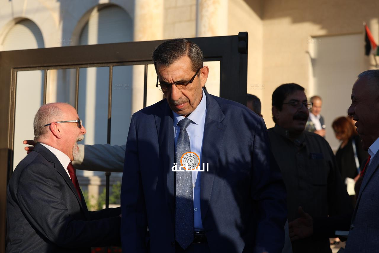 Madar Al-Saa Images 0.9531470728454242