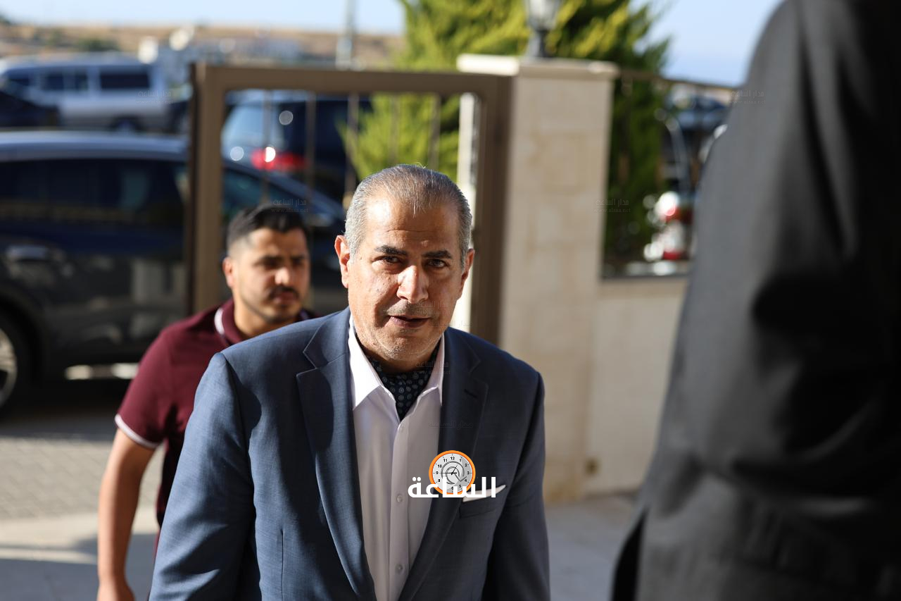 Madar Al-Saa Images 0.6242090773810797